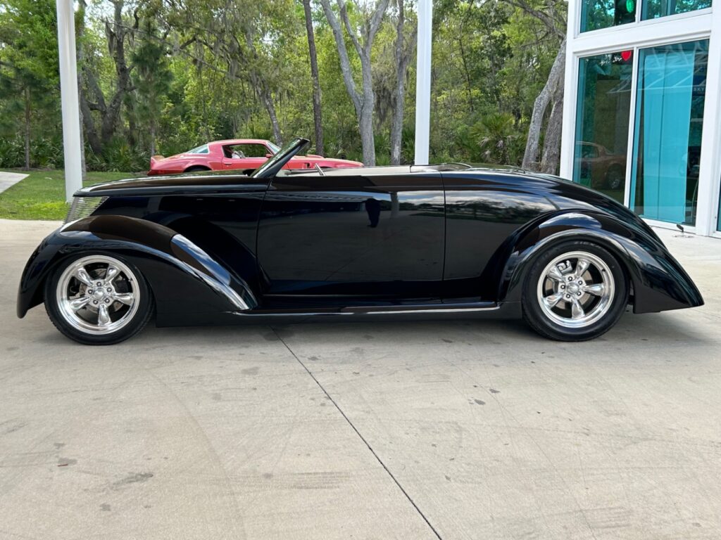 1937 Ford Street Rod