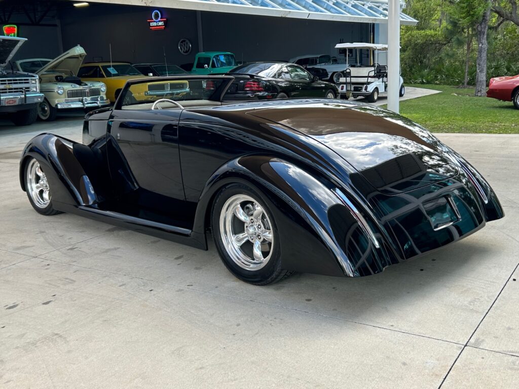 1937 Ford Street Rod