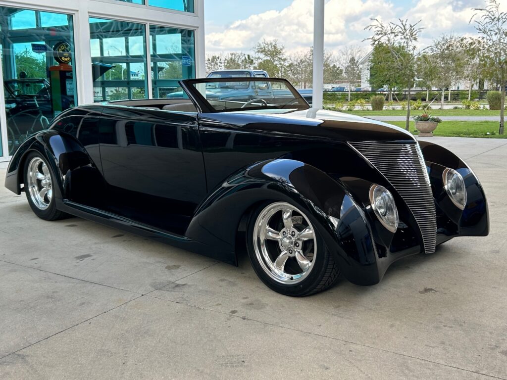 1937 Ford Street Rod